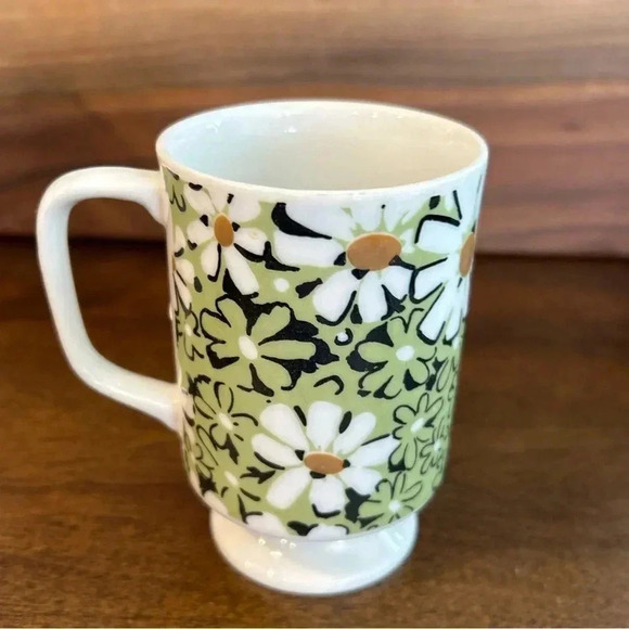 Vintage Footed Pedestal Coffee Mug 8 oz Retro Floral Green & Black JAPAN EUC - Picture 3 of 8